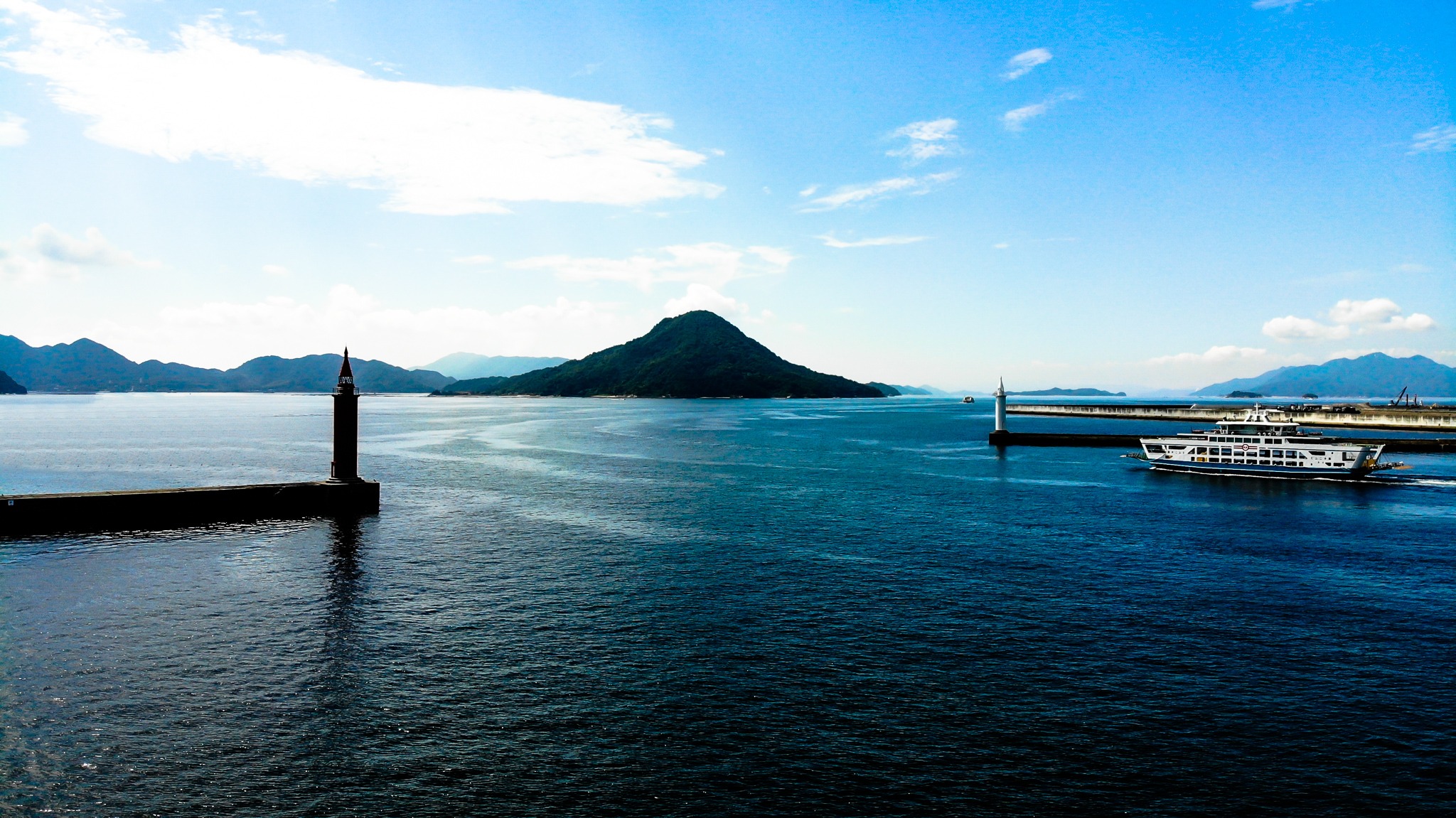 似島の海